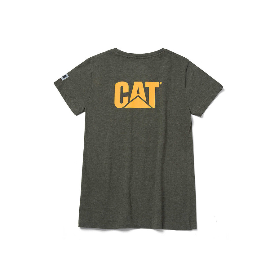 camiseta feminina com a marca registrada